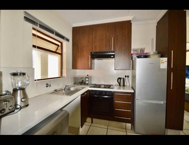 1 BEDROOM PROPERTY TO RENT IN LONEHILL